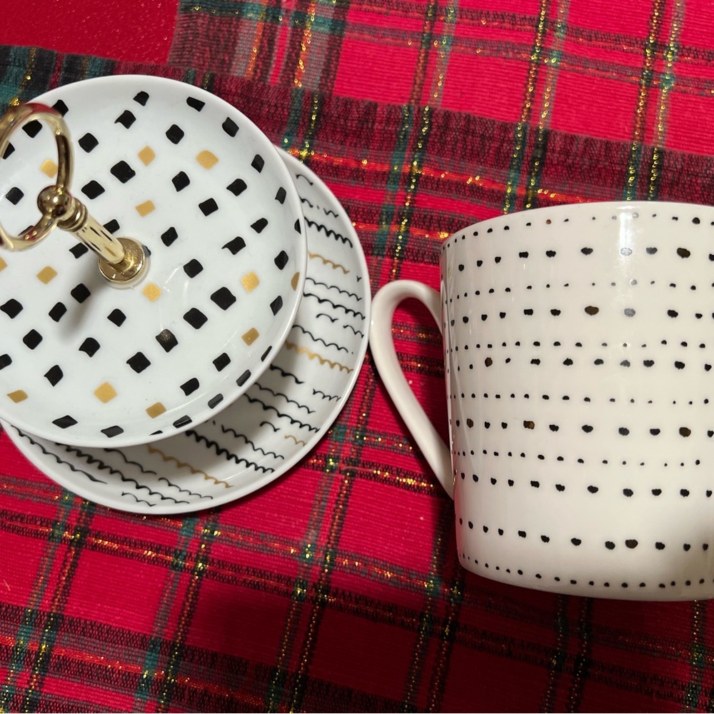 Threshold Black and Gold Dotted Mug with Stand
